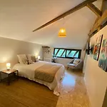 Alojamento de Acomodação e Pequeno-almoço Domaine De La Source 3*