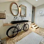 Domaine De La Source Bed and breakfast Sainte-Christie-d'Armagnac