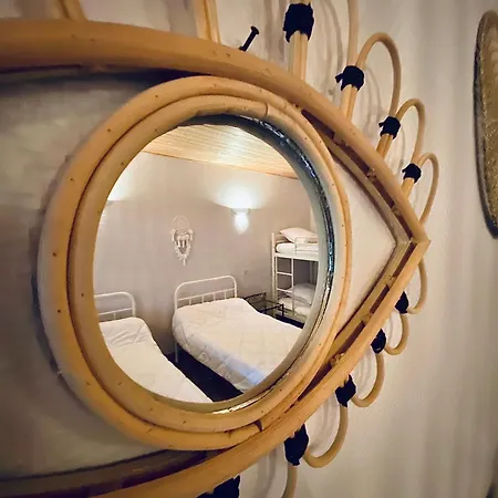 Domaine De La Source Couette-café 3*