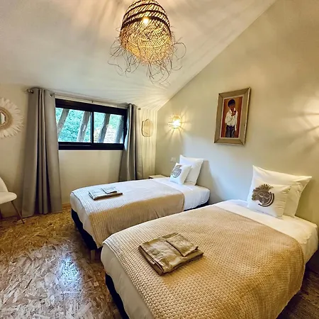 Domaine De La Source 3*